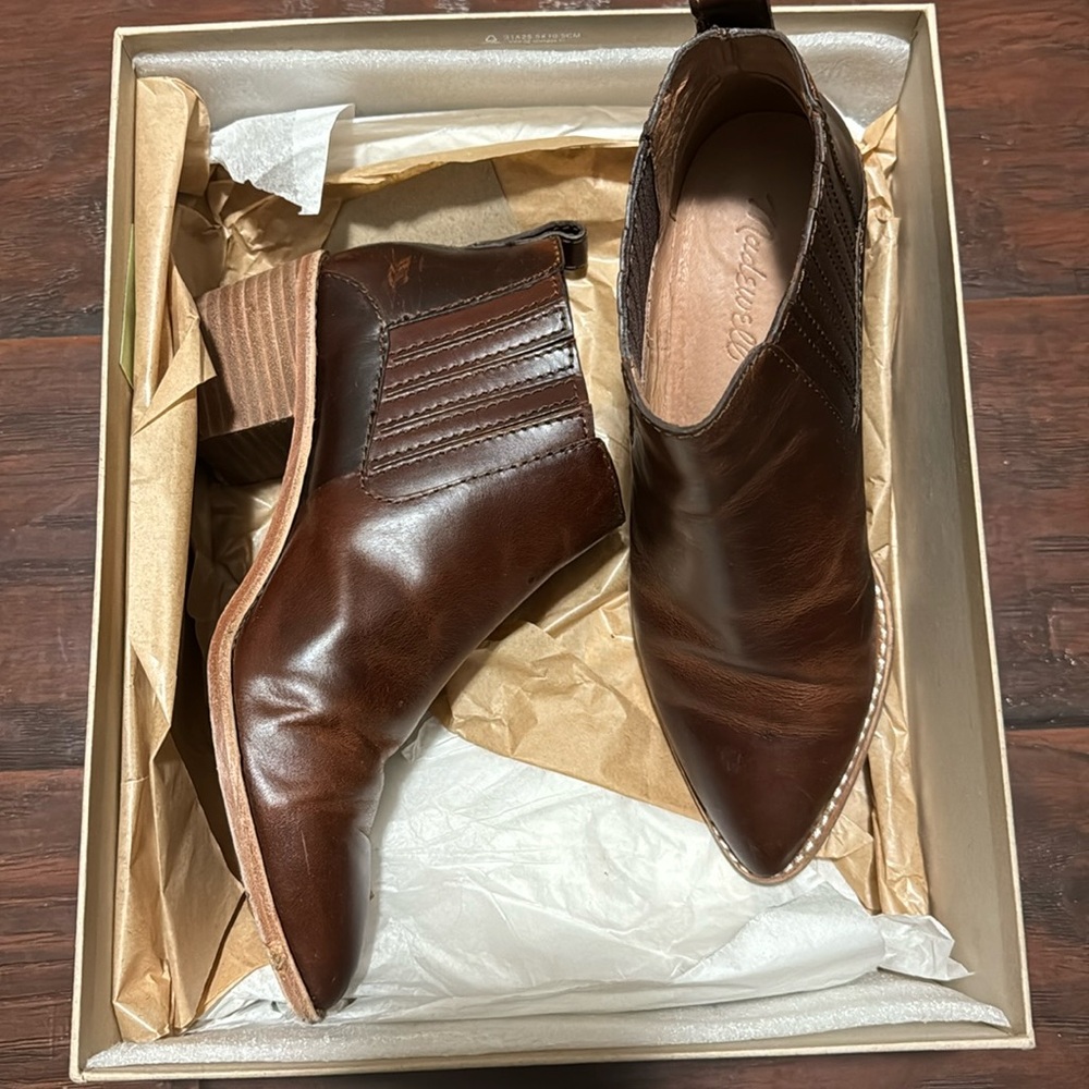 Madewell short staked-heel chelsea boot